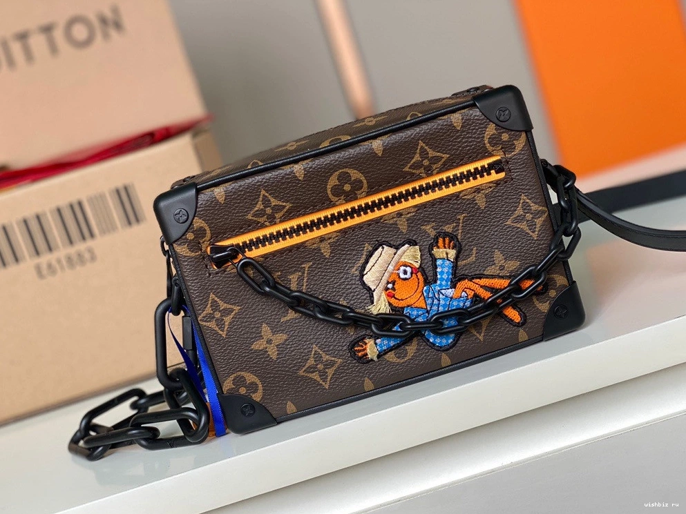 WIS SOFT LOUIS VUITTON TRUNK 0823